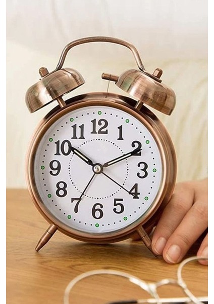 Bronz Metal Vintage Çalar Saat, Şık ve Şıklık Katıcı Dekoratif Saat