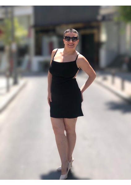 Sim Görünümlü Degaje Yaka Sırt Bağlamalı Mini Abiye indirimleri