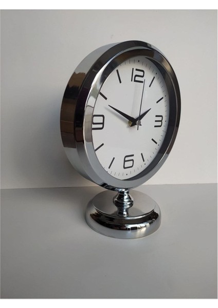 Krom Renkli Metal Masa Saati 25X20 Cm, Ofis ve Salon Dekorasyonu Için Şık Tasarım