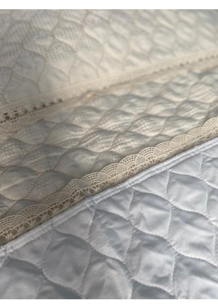 Dantelli Bebek Pike Takımı Mint Yeşili 2 Parça – 120X122 cm Pike + 38X56 cm Yastık