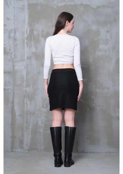 Yırtmaçlı Mini Etek Siyah Düz Esnek Yapılı Likralı Kumaş BOY45CM fiyatları