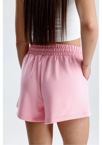 Kadın Pembe Şort Modal Kumaş Yumuşak Dokulu Esnek Likralı Bağcıklı Çift Cepli Şort modelleri