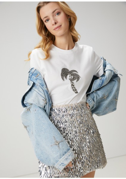Beyaz Işleme Detaylı T-Shirt fiyatları