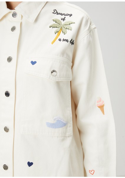 Kırık Beyaz Renkli Nakışlı Oversize Denim Ceket
