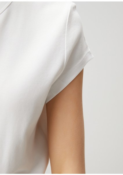 Kırık Beyaz Basic T-Shirt