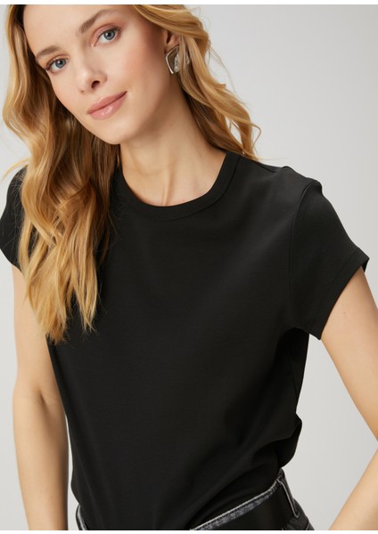 Siyah Basic T-Shirt