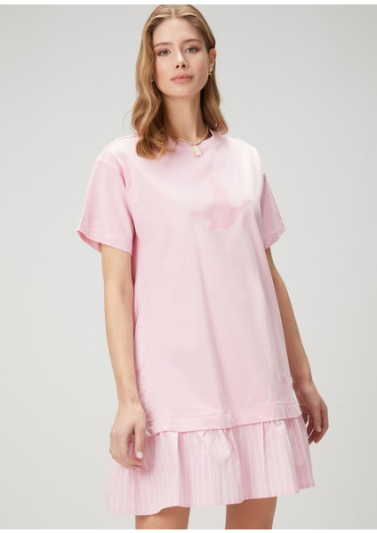 Pembe Logo Detaylı Mini Elbise