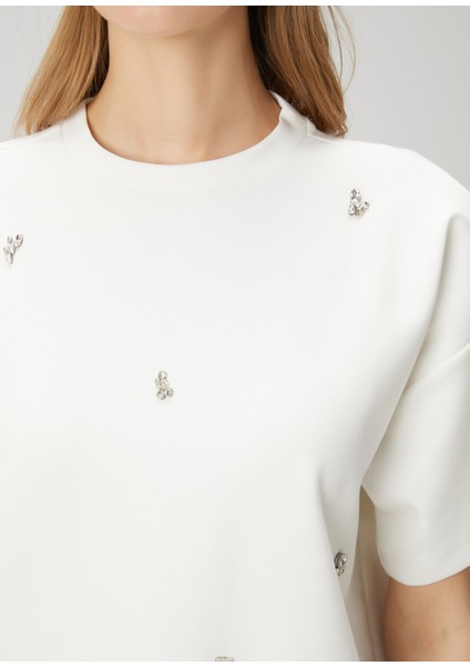 Oversize Beyaz Işlemeli Mini Elbise