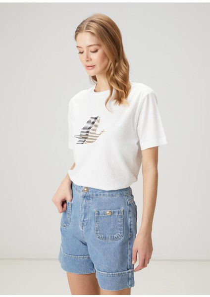 Kırık Beyaz Logo Detaylı T-Shirt