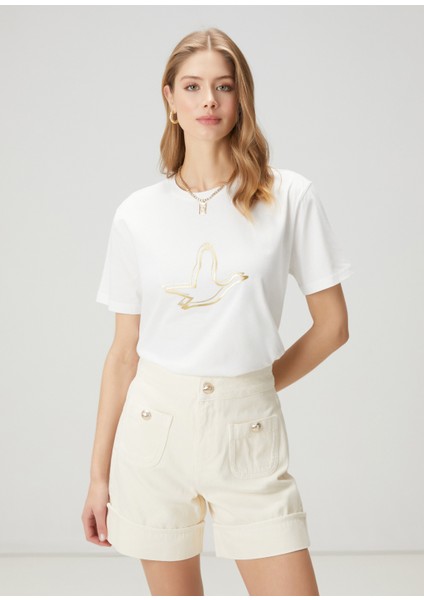 Beyaz Gold Logolu T-Shirt