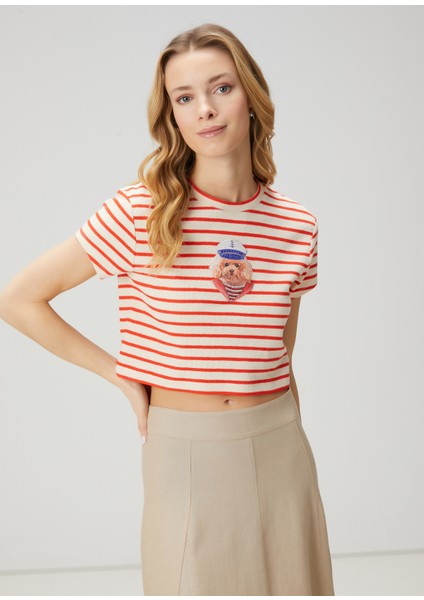 Ekru Çizgili Köpek Aplikeli T-Shirt modelleri