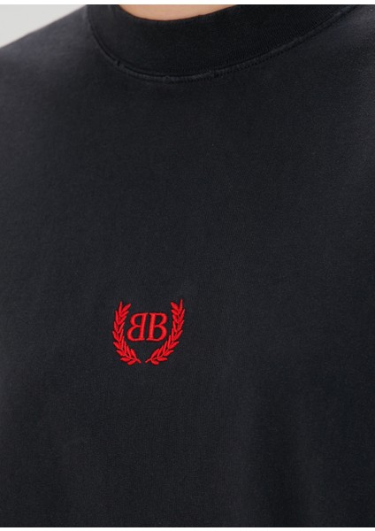 Siyah Logo Nakışlı T-Shirt indirimleri