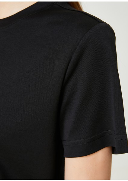 Siyah T-Shirt indirimleri