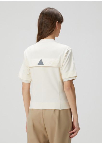 Gren Dynamics Krem Logo Patchli T-Shirt fırsatları
