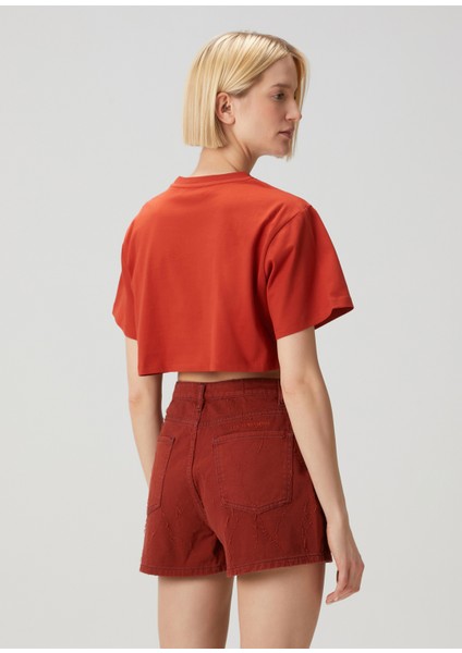 Kiremit Baskılı Crop T-Shirt fırsatları