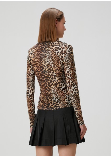 Leopar Desenli Uzun Kollu T-Shirt fırsatları