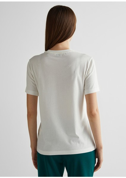 Krem Rengi Logolu Bisiklet Yaka Regular Fit Kısa Kollu Kadın T-Shirt fiyatları