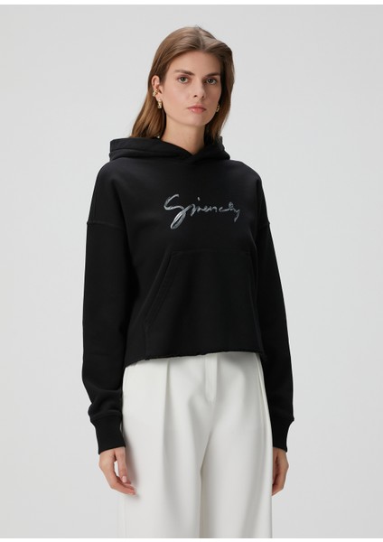 Siyah Logo Baskılı Sweatshirt
