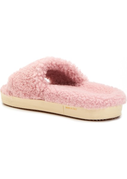 Pembe Logolu Kadın Peluş Terlik modelleri