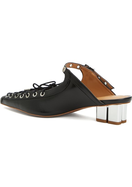 Eyelets Siyah Kadın Deri Terlik