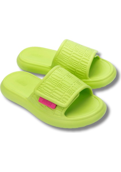 Free Fuzzy Slide Ad Yeşil Kadın Terlik