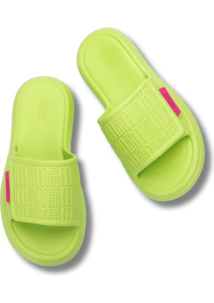 Free Fuzzy Slide Ad Yeşil Kadın Terlik