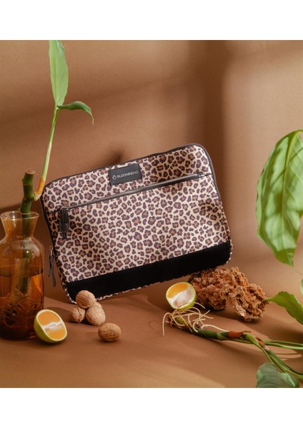 Earthy Leopard Leopar Desenli 13 Inç Macbook Kılıfı fırsatları