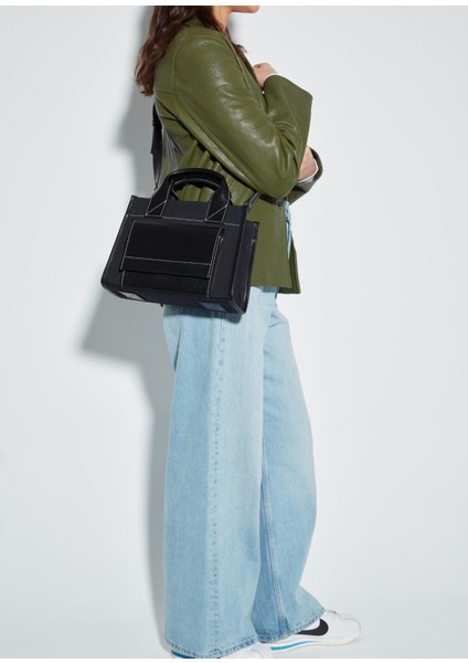 Stitched Pocket Mini Lacivert Siyah Kadın Omuz Çantası fırsatları