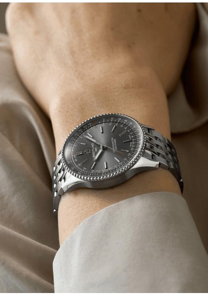 Navitimer Automatic 36 Kadın Kol Saati