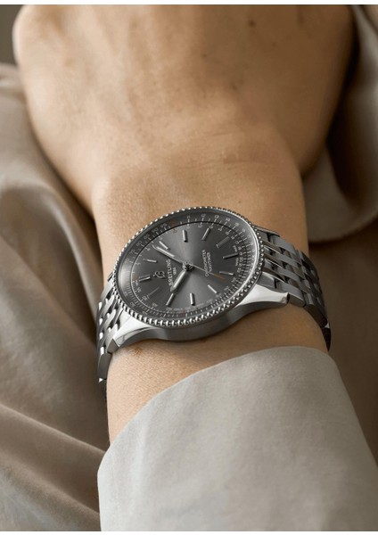Navitimer Automatic 36 Kadın Kol Saati