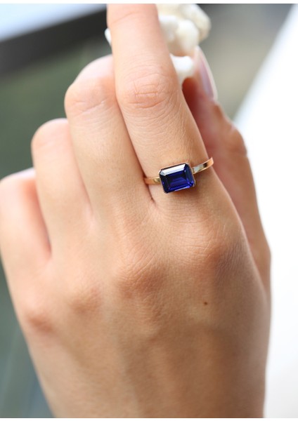 Bold Blue Sapphire 14 Ayar Kadın Altın Yüzük modelleri
