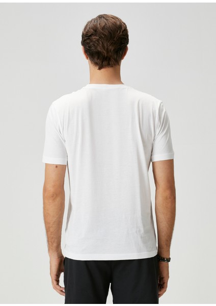 Relax Fit Beyaz Tshirt indirimleri