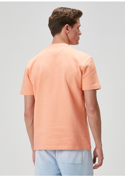 Kayısı Kontrast Baskı Detaylı T-Shirt indirimleri