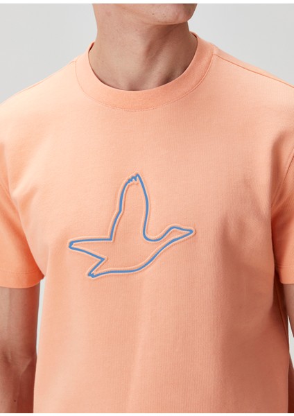Kayısı Kontrast Baskı Detaylı T-Shirt