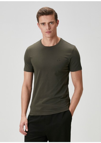 Haki Basic T-Shirt
