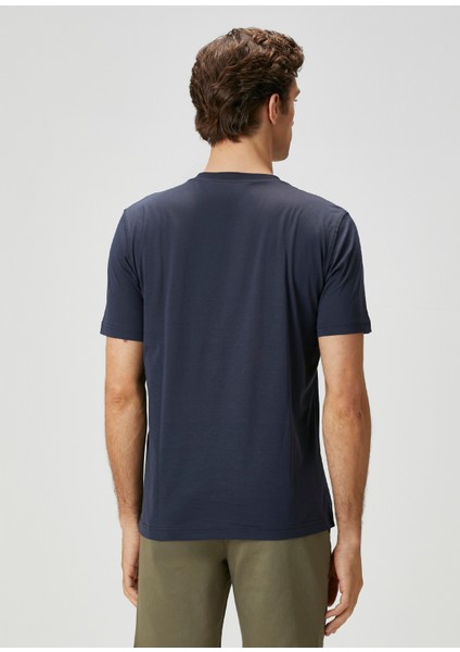 Relaxed Fit Lacivert T-Shirt indirimleri