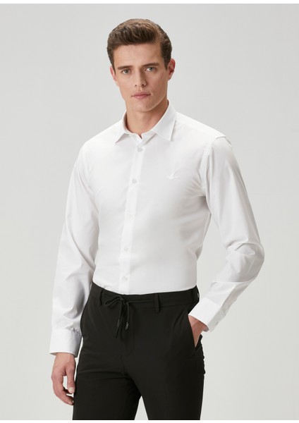 Slim Fit Beyaz Non-Iron Poplin Gömlek modelleri