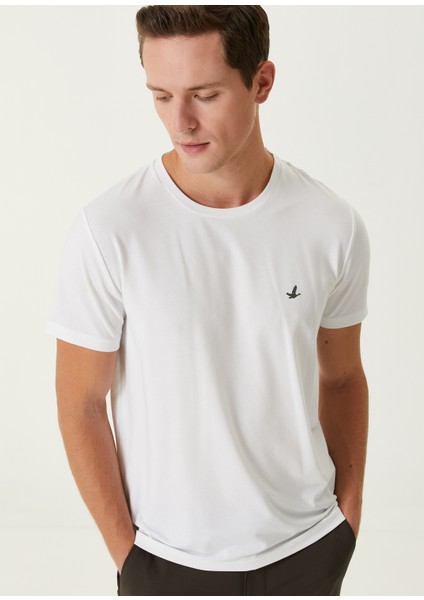 Beyaz Logolu T-Shirt fiyatları