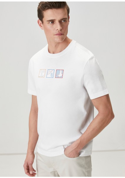 Beyaz Baskılı T-Shirt