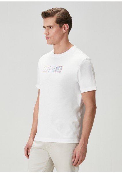 Beyaz Baskılı T-Shirt fırsatları