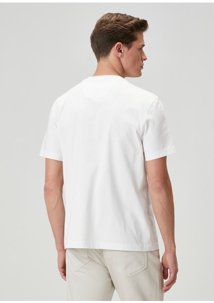 Beyaz Baskılı T-Shirt indirimleri