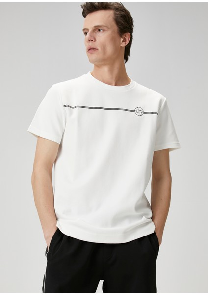 Beyaz Şerit Kaz Baskılı T-Shirt