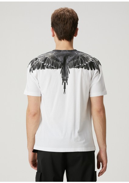 Beyaz Yakası Kanat Baskılı T-Shirt fırsatları