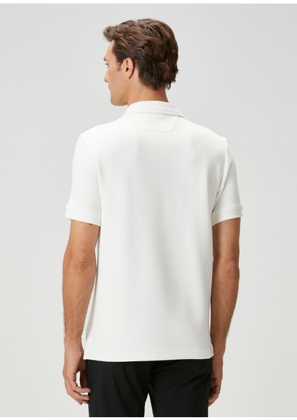 Kırık Beyaz Polo Yaka T-Shirt indirimleri