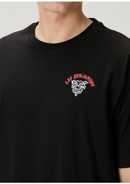 Relaxed Siyah Figür Baskılı T-Shirt indirimleri