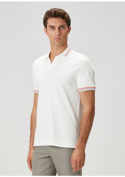Kırık Beyaz Polo Yaka T-Shirt indirimleri