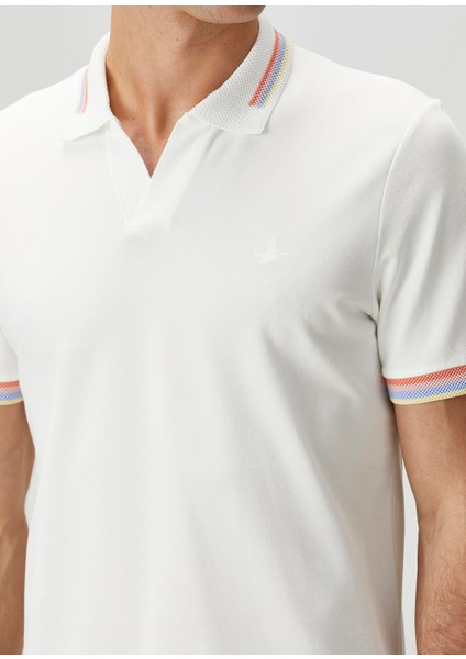 Kırık Beyaz Polo Yaka T-Shirt