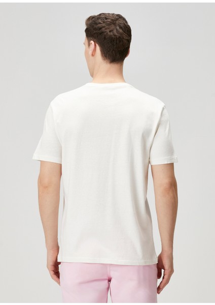 Ekru Logo Nakışlı T-Shirt fırsatları