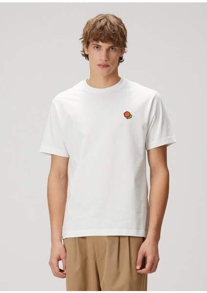 Pop Kırık Beyaz Logo Nakışlı T-Shirt
