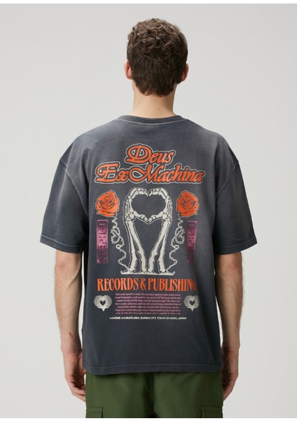 Antrasit Figür Baskılı Logo Detaylı T-Shirt fırsatları